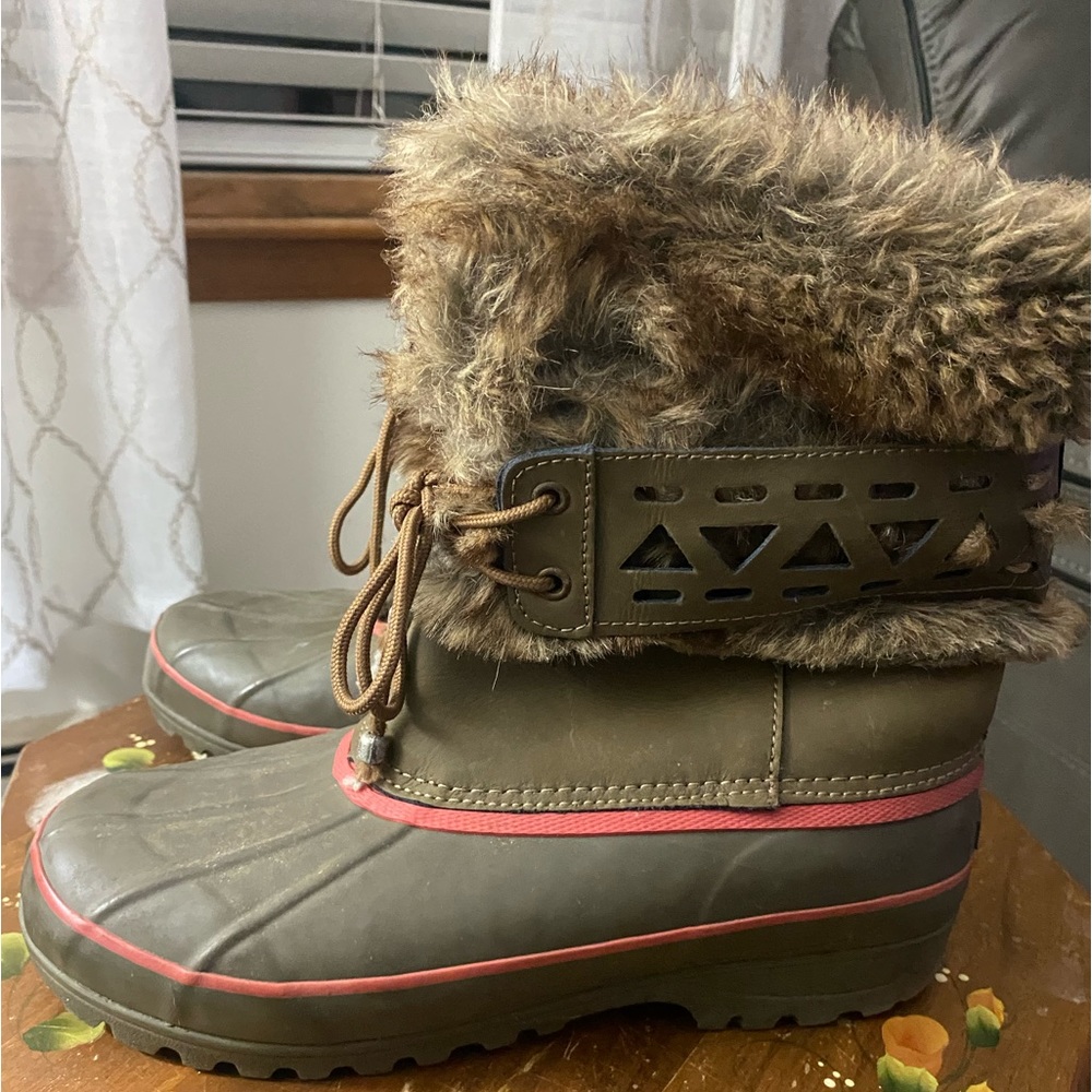 Khombu Nola Boot size 9